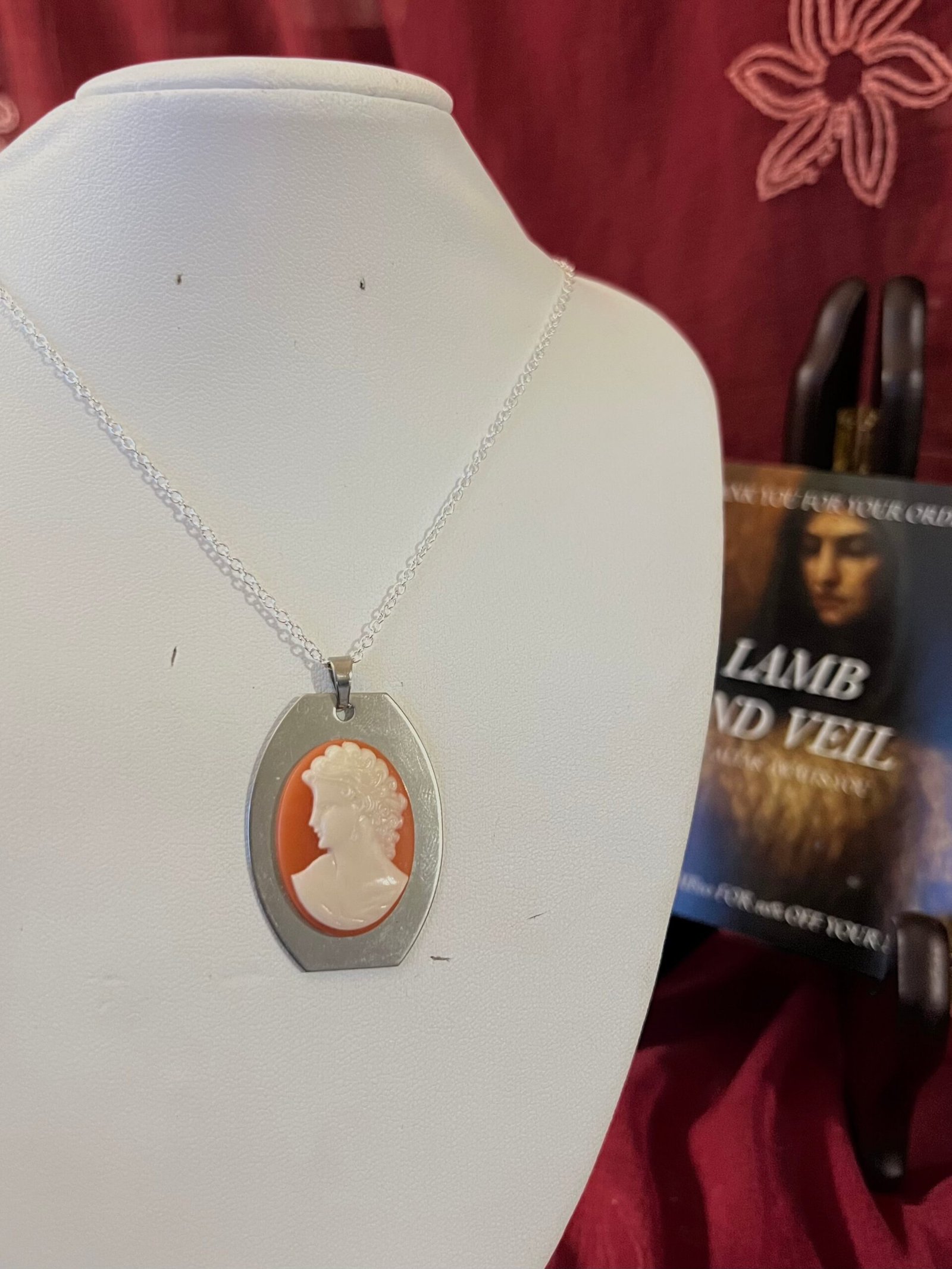 The Last Heiress necklace