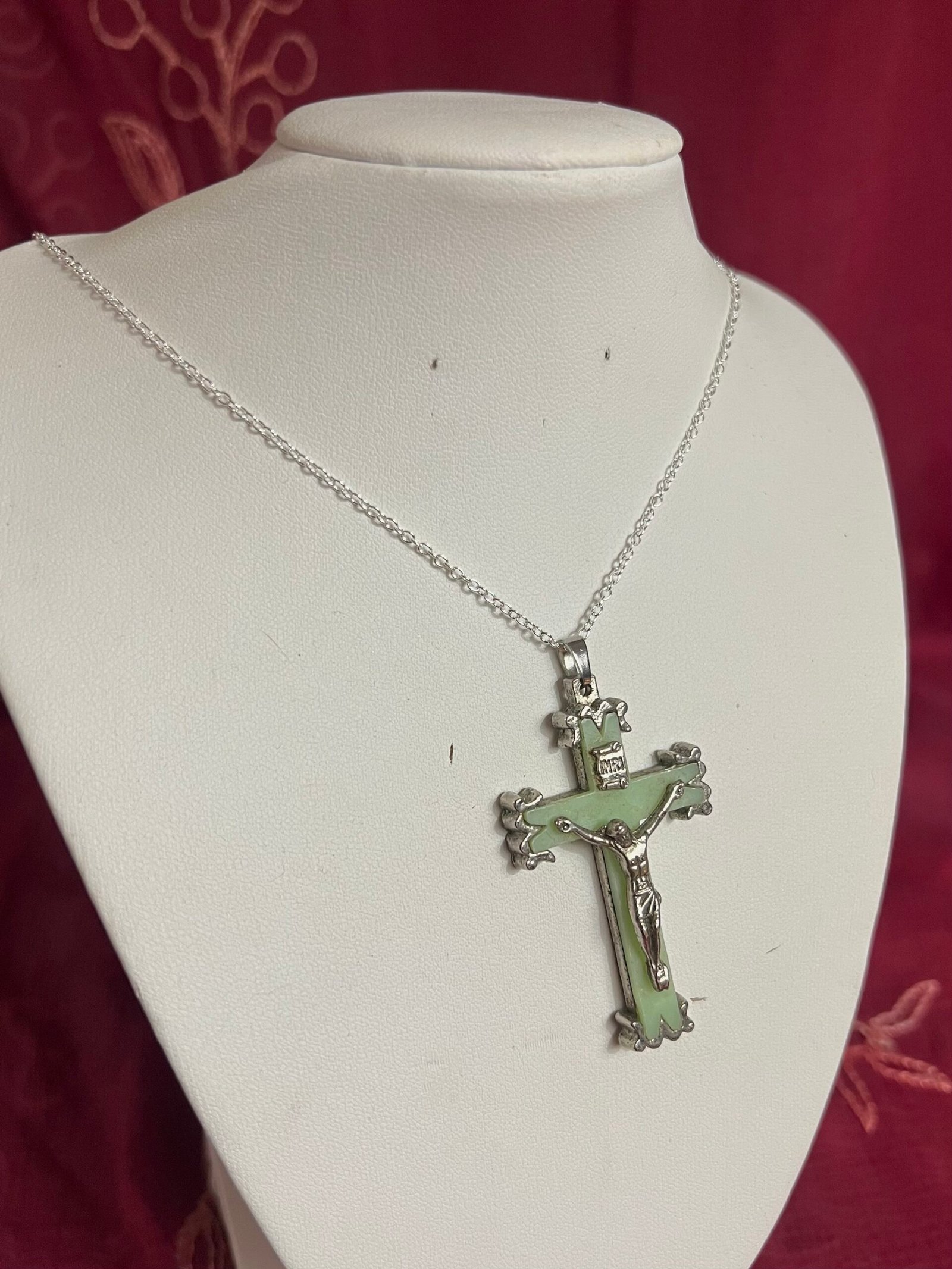The ABSOLUTION necklace
