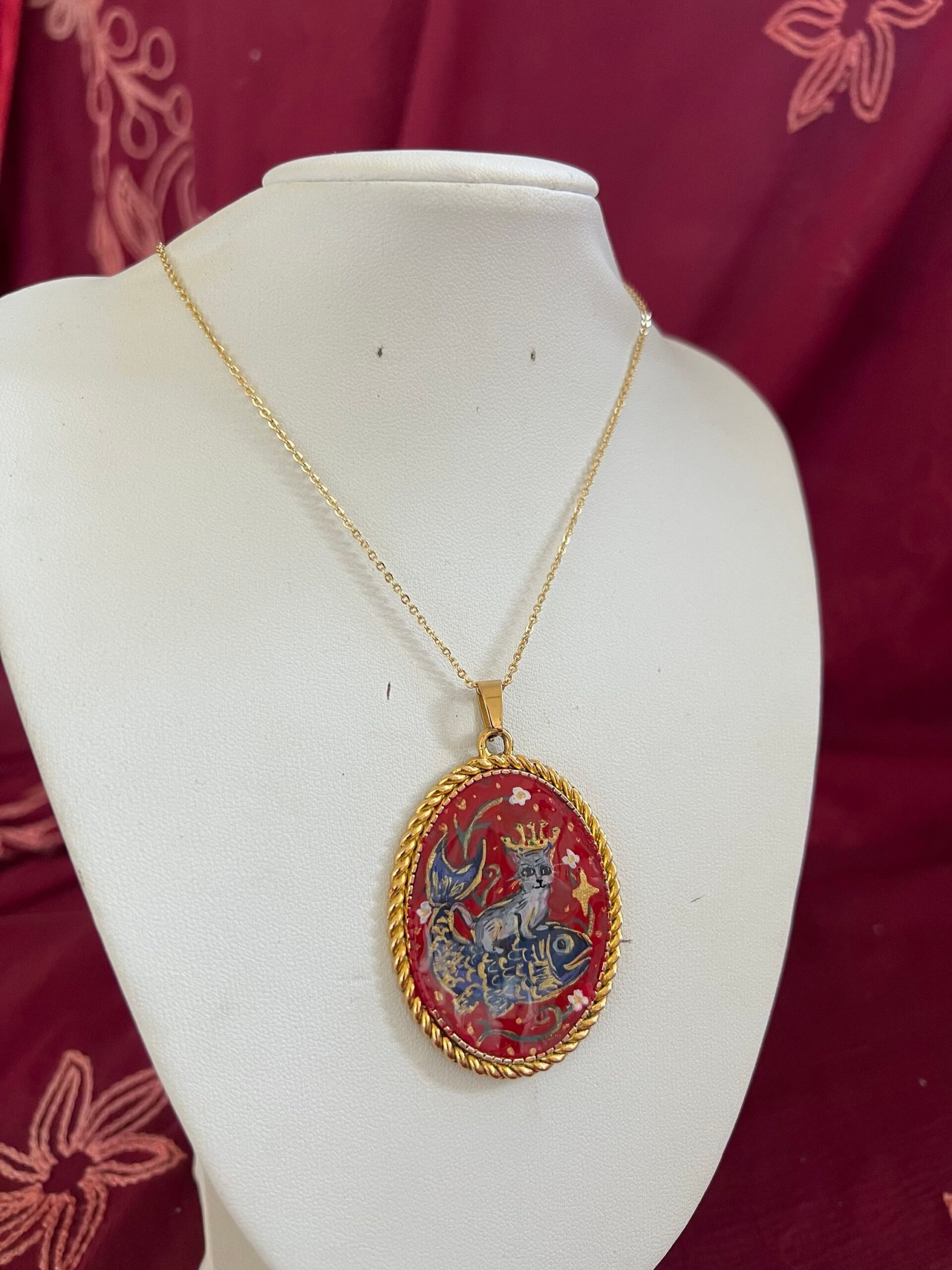 Isolde, Queen of the Silver Sea — Cat & Fish Necklace