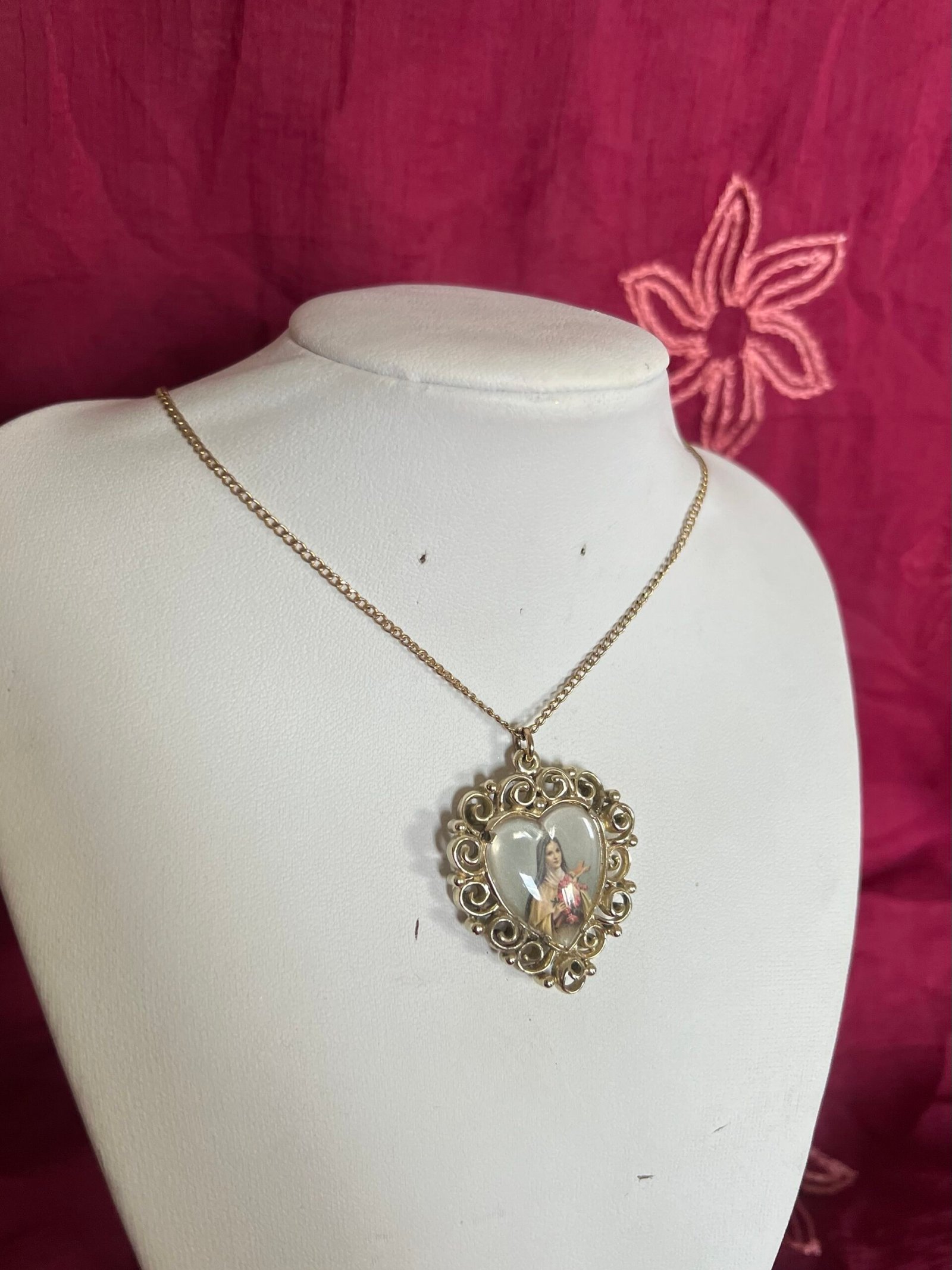 The Bleeding Heart — Vintage Devotional Necklace
